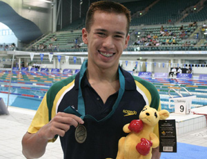 justin james winner 200m free photo hmg.jpg